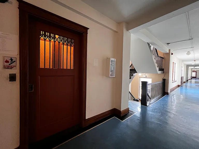 Apartment is served by elevator or stairs.