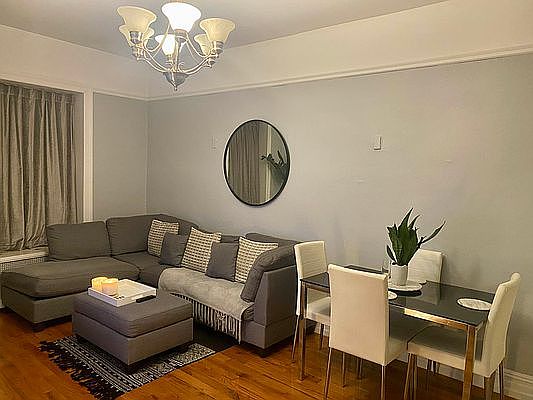 2nd image of 316 W 94th St APT 1B