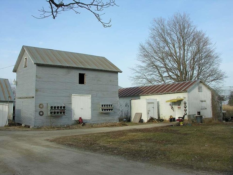 2nd image of 1381 380th St