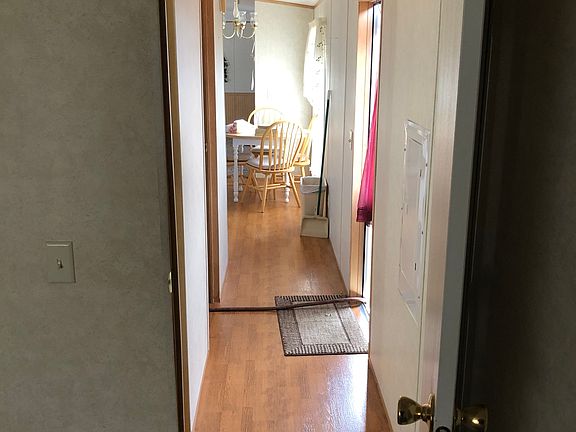 3rd image of 158 Indian Hill Dr
