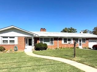 340 W Wood St, Covington, VA 24426