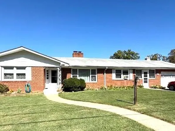 340 W Wood St, Covington, VA 24426