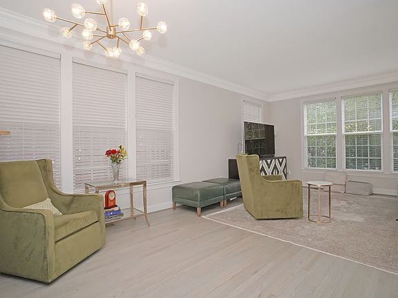 5th image of 8036 Reserve Way