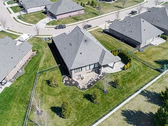 4th image of 1485 Abbey Park Pl