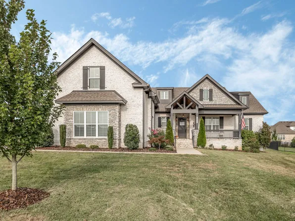 4011 Blackbird Ct, Spring Hill, TN 37174
