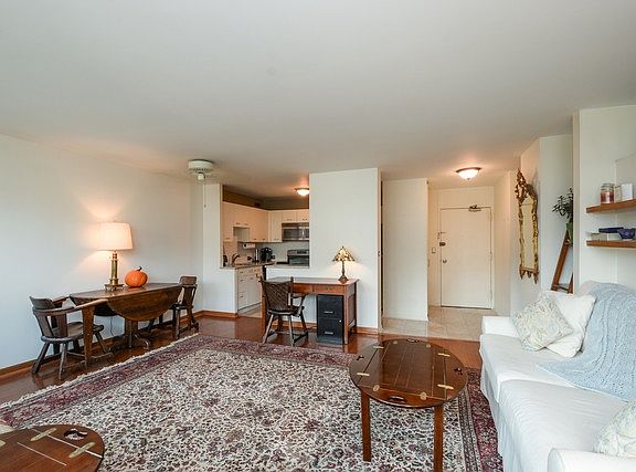 4th image of 1255 N Sandburg Ter APT 904