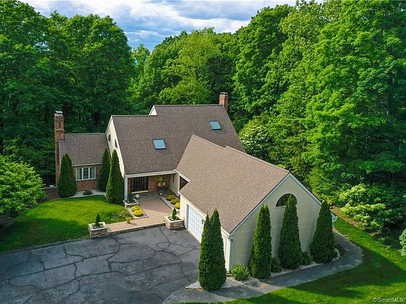 5th image of 191 Sherwood Dr