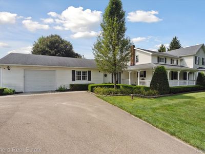 840 E Davis Rd, Howell, MI, 48843