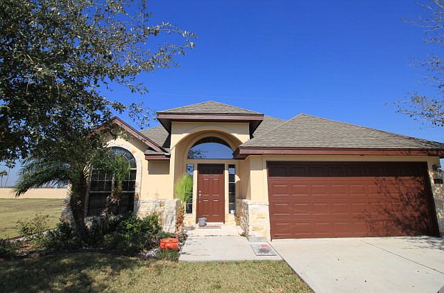 1st image of 4102 Blue Jay Dr