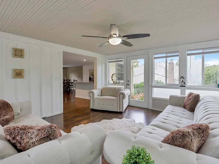 8752 Seabright Dr — Photo 23