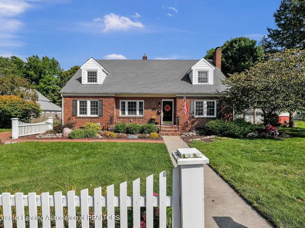 123 E Shaw St, Charlotte, MI 48813