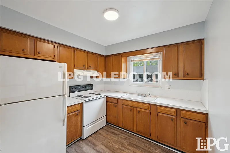 2 bed, 1.0 bath, 850 sqft, $850 — Photo 1