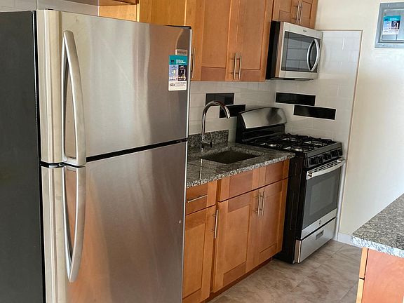 5th image of 8815 168th St APT 5E