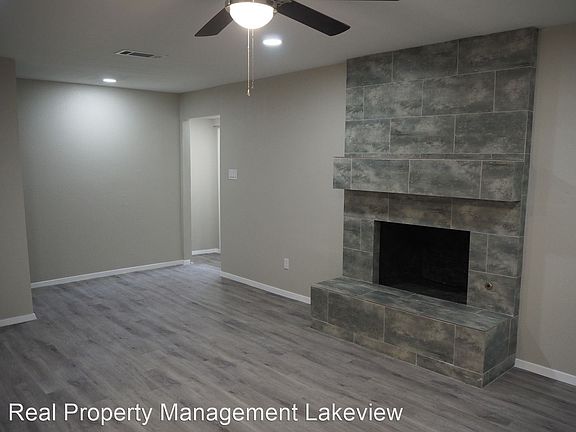 5th image of 2716 Moncayo Dr