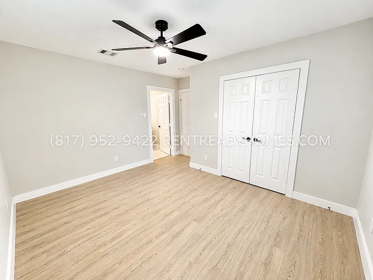 4919 Dickens Rd — Photo 10