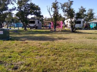 1406 W Corpus Christi St, Rockport, TX 78382