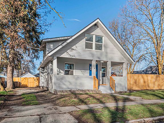 2nd image of 2711 E Everett Ave