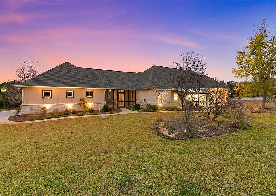 1st image of 157 Canyon Creek Ct