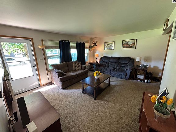 2nd image of 1303 Eastmoor Dr