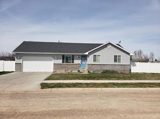 3121 E Judy St, Ammon, ID 83406