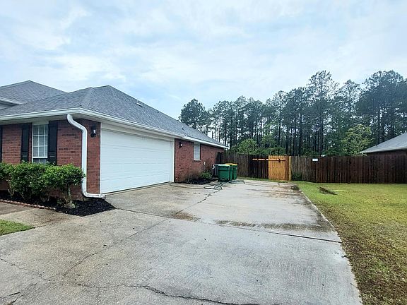 3rd image of 10308 Lake Forest Dr