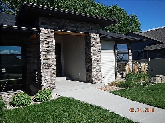 4th image of 1135 Vineyard Way