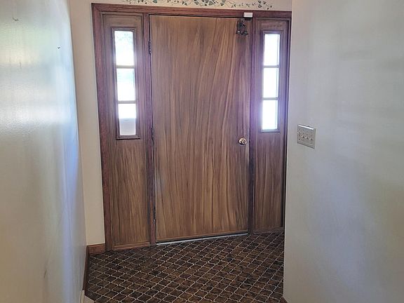 2nd image of 583 Watson Rd