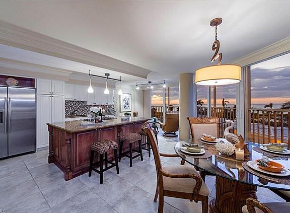 3rd image of 4041 Gulf Shore Blvd N APT 203