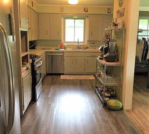 3rd image of 120 Fernhill Ave