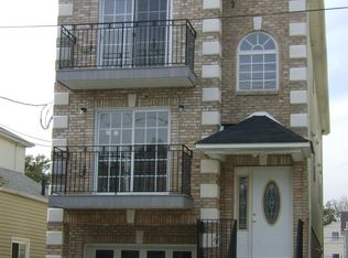 152 E Jersey St #1, Elizabeth, NJ 07206