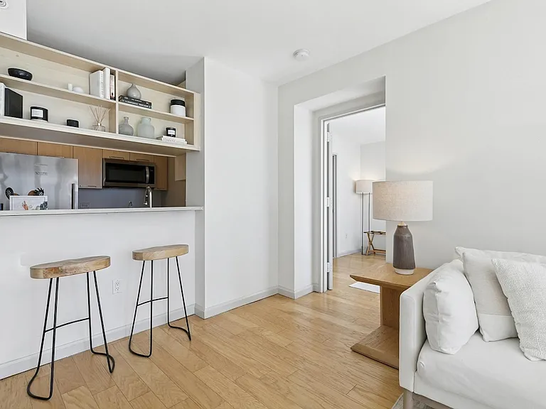 601 W 57th St #38K — Photo 5