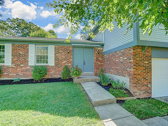 3rd image of 8186 Woodward Dr