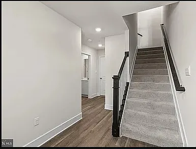 4 bed, 3.5 bath, 2010 sqft, $3,395 — Photo 3