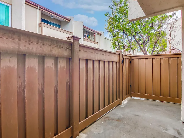 3549 Castle Glen Dr #118 — Photo 6