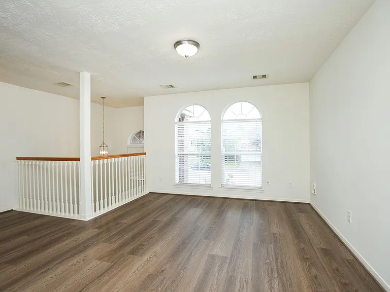 5007 Creekbridge Ct — Photo 19