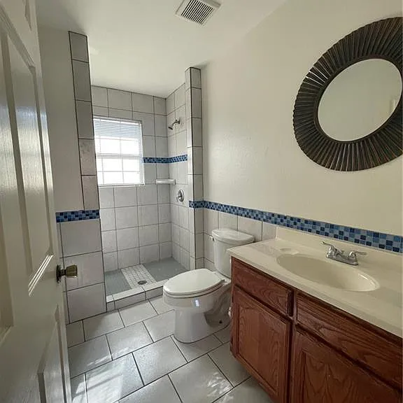 313 N 17th St — Photo 12