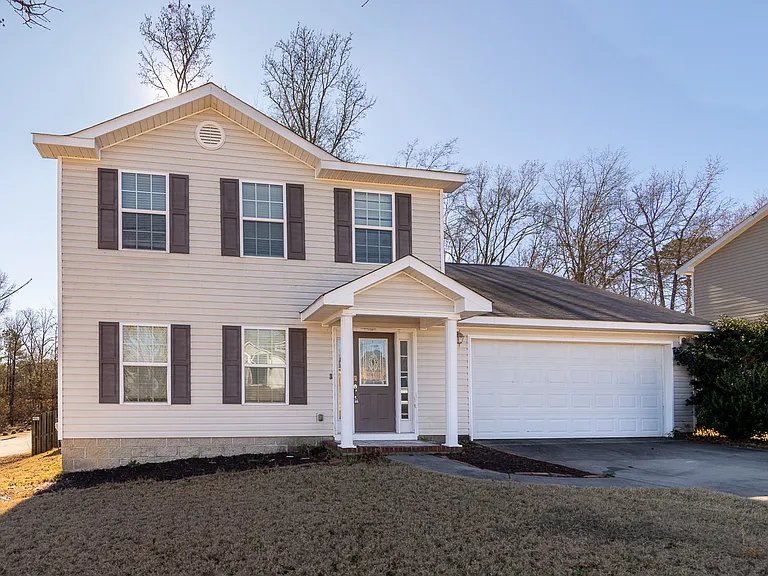 700 Keyes Dr — Photo 2