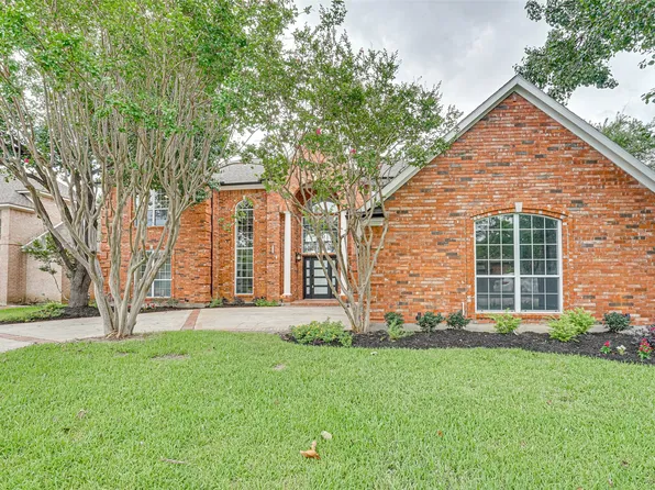17620 Squaw Valley Dr, Dallas, TX 75252