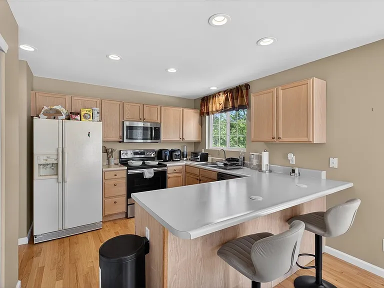 630 Cascade Lake Dr — Photo 22