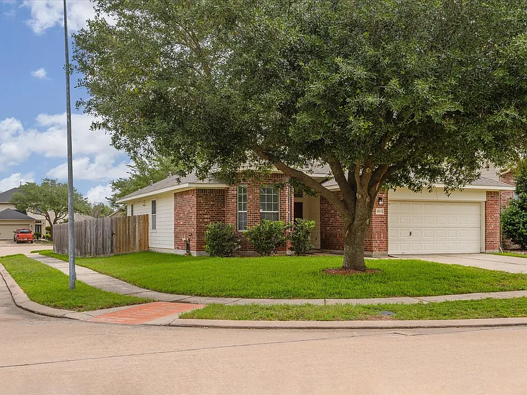 20214 Sendera Oaks Ln — Photo 2
