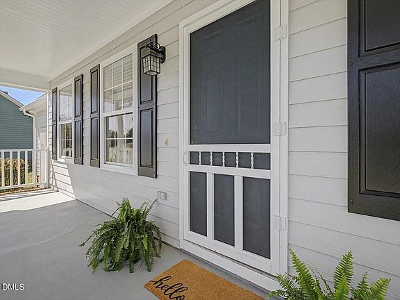 3rd image of 108 Teal Lake Dr