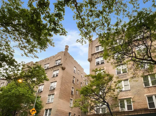 775 Riverside Drive 6A image 6 of 7