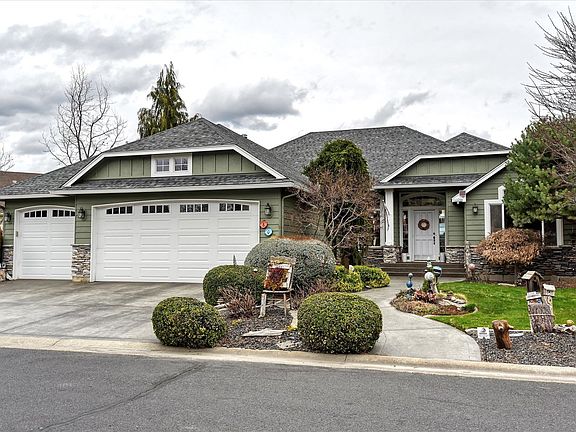 2nd image of 805 S Shelley Lake Ln