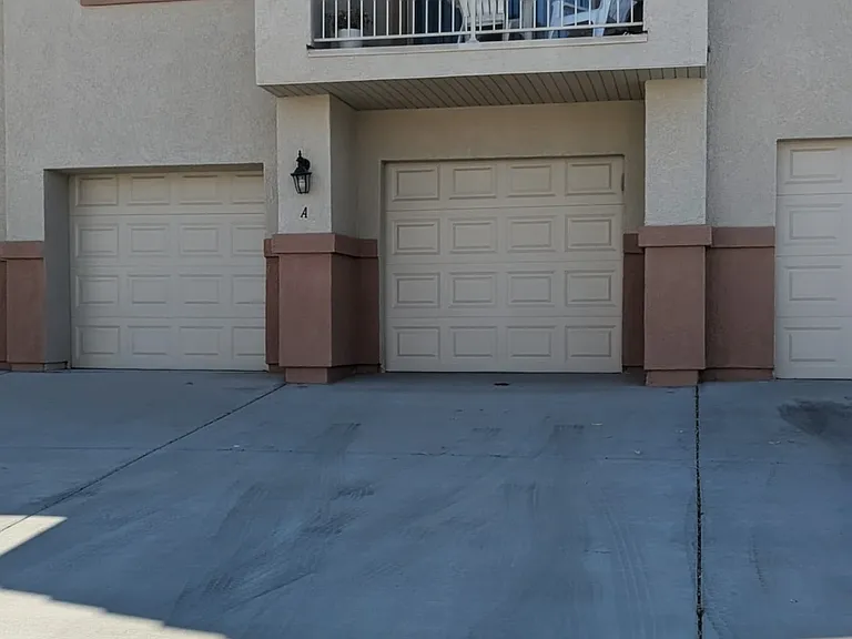 95 Shade Tree Ln #A — Photo 1