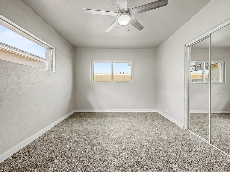 3107 N 25th Dr — Photo 13