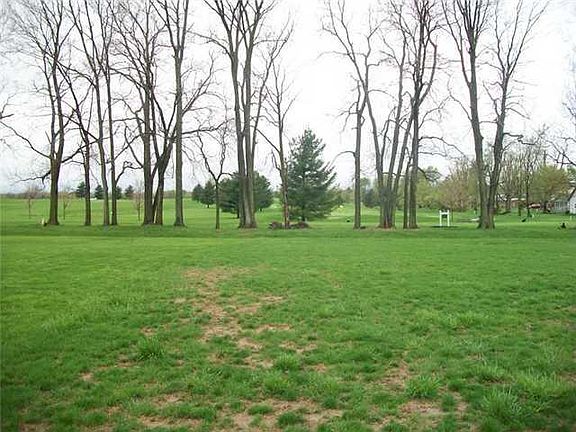 3rd image of 651 Golf Blvd