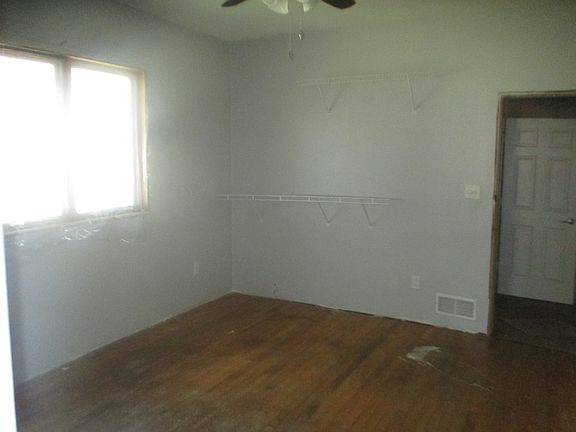 4th image of 1326 Carney Blvd