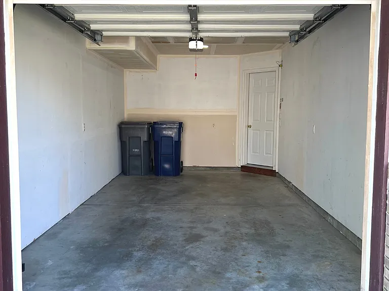 1217 Forsythia Ave — Photo 17