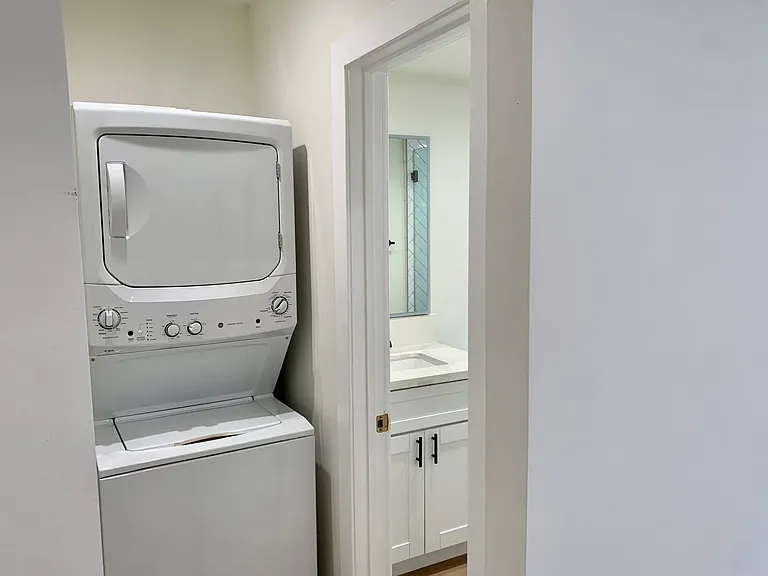 Maple Dr Apartments — Photo 12
