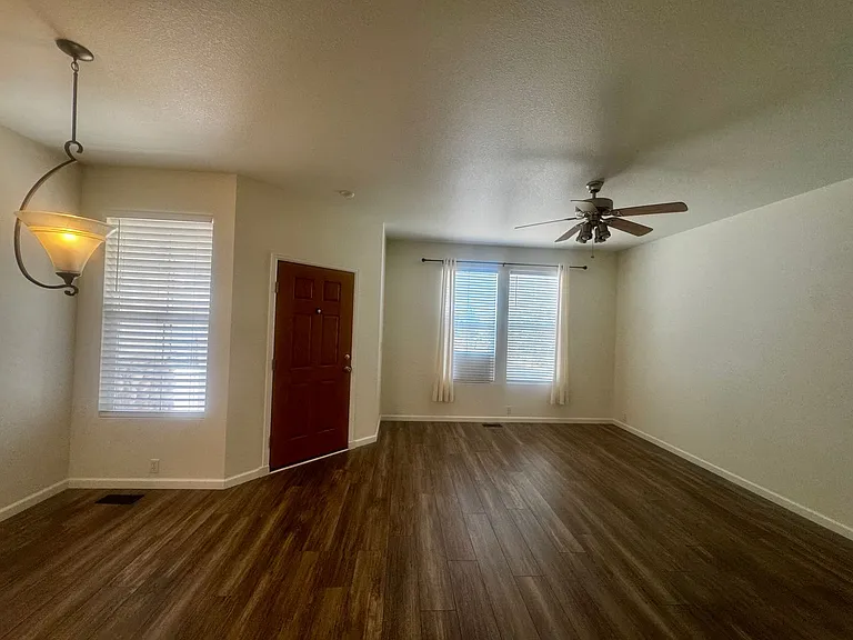 5950 Conductors Point — Photo 6